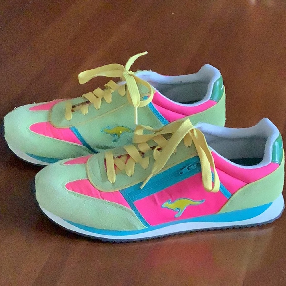 Kangaroos Lotus SD Neon Sneakers